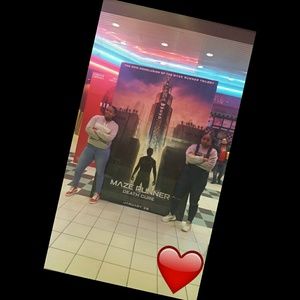 Meet your Posher, Elena